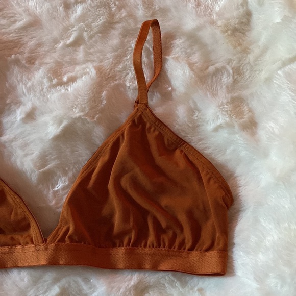 Triangle Bralette - silky mesh - Picture 5 of 9